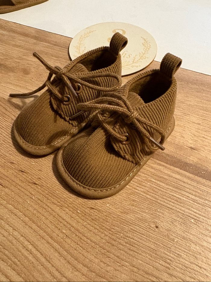 2  paires de chaussures - photo numéro 2