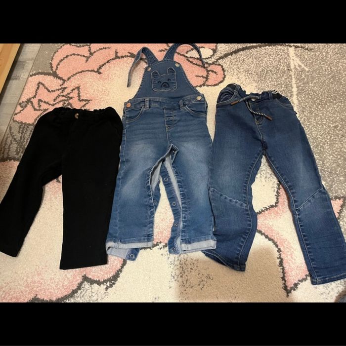 Lot 3 pantalons 36 mois
