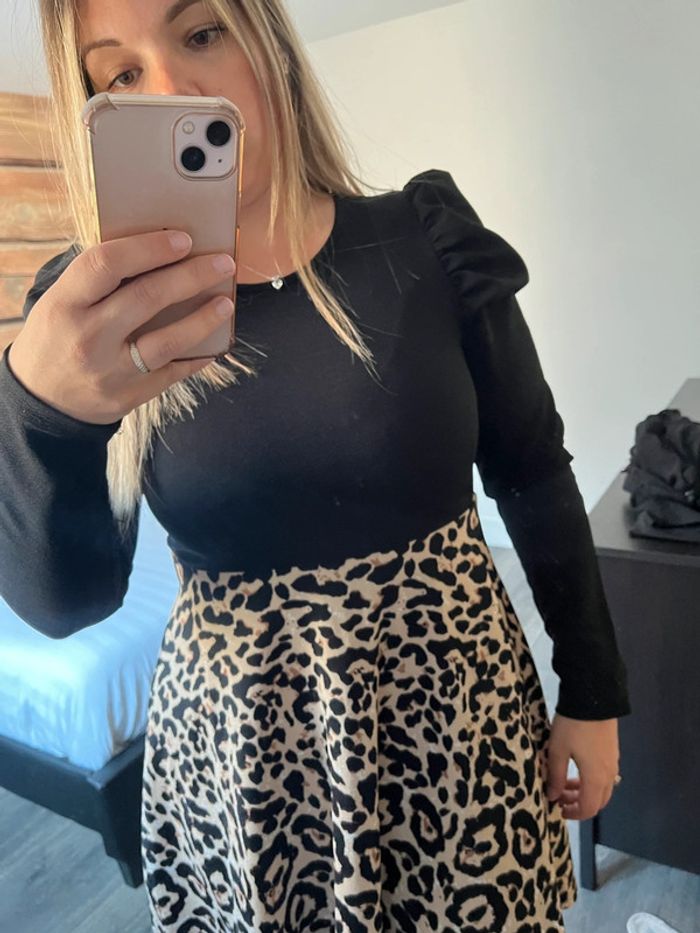 Robe léopard patineuse - photo numéro 3