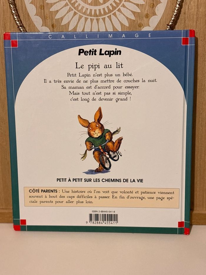 Livre petit lapin le pipi au lit - photo numéro 4