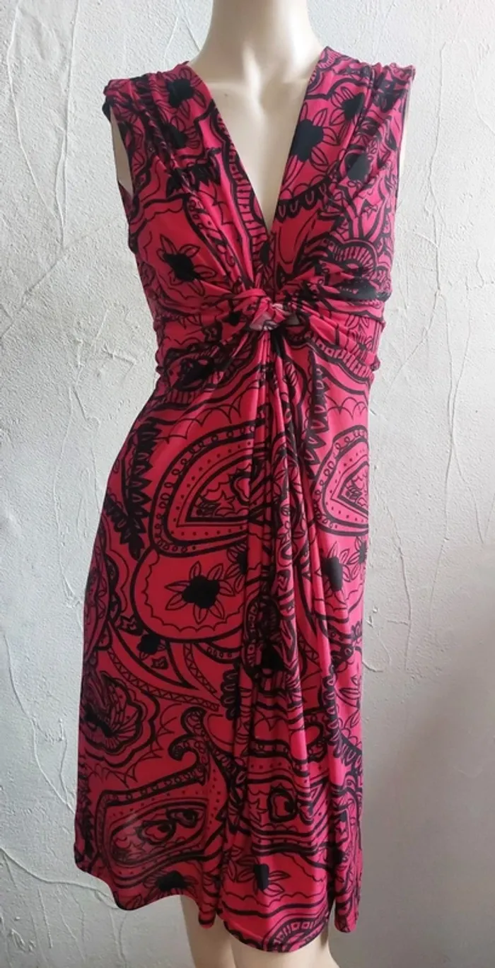 Robe mi-longue à motifs