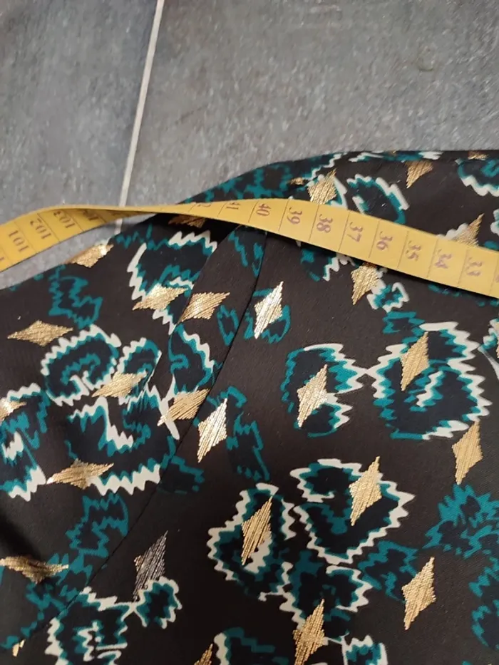 Jolie veste type bombers mi saison Taille 1 - photo numéro 14