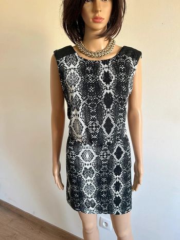 Robe noire et blanche sans manches Morgan taille S jamais portée