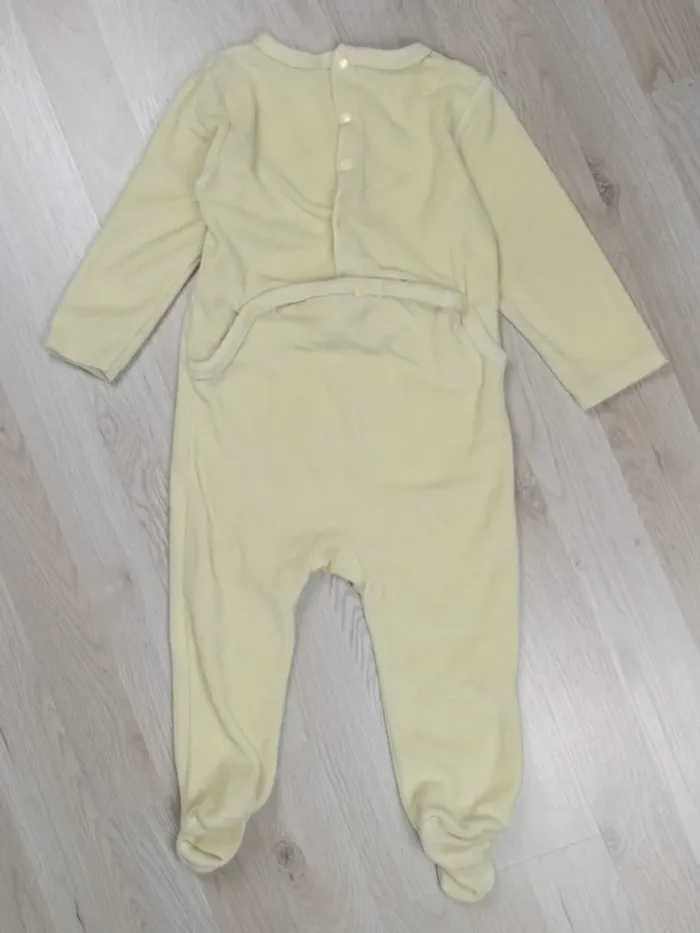 lot 2 shorts de bain + 1 pyjama garçon 18 mois - photo numéro 17