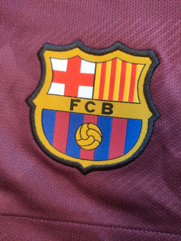 Short de foot FC Barcelone, Nike Authentique Officiel taille Adulte S Homme, Neuf - photo numéro 4
