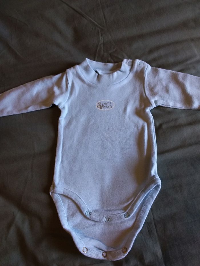 4 bodies bébé garçon taille 3 mois - photo numéro 2