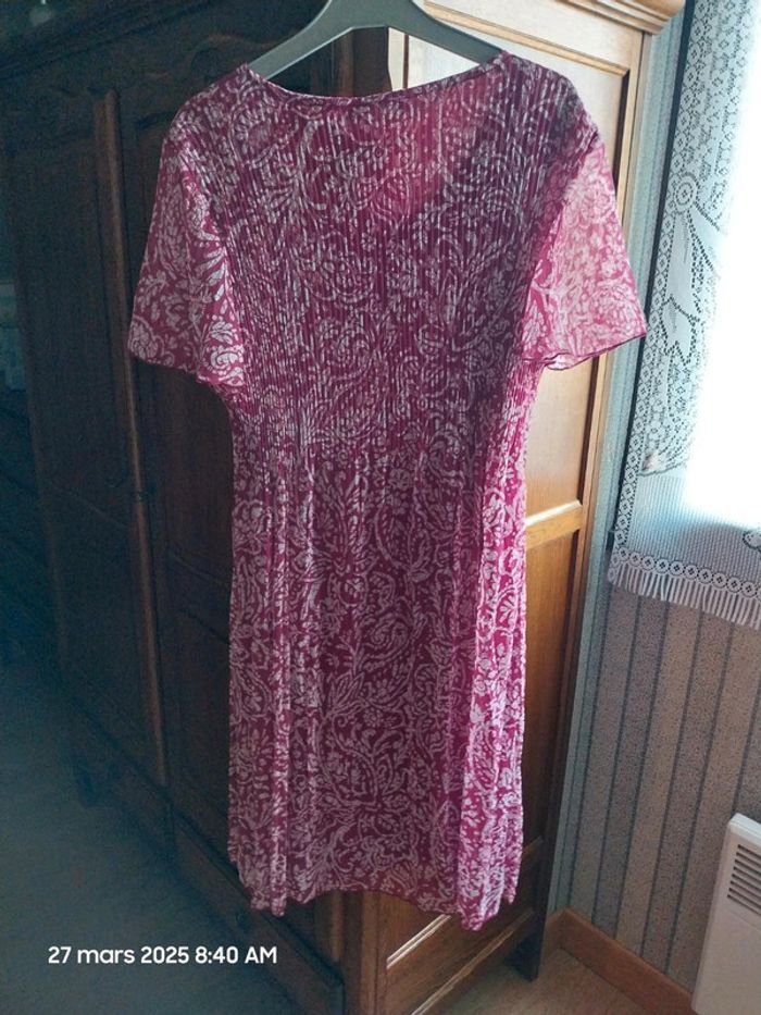 Robe plissée - taille 46 - Armand Thiery (pivoine) - photo numéro 6