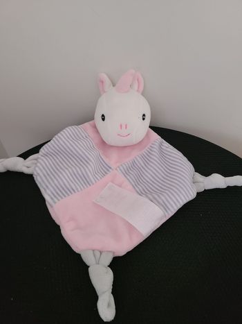 doudou licorne