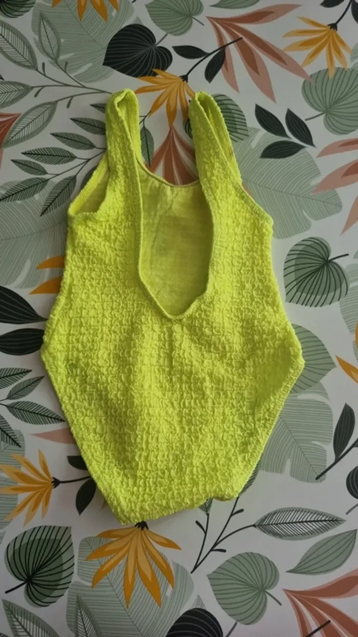 Maillot de bain 1 pièce fille taille 4 ans - photo numéro 5