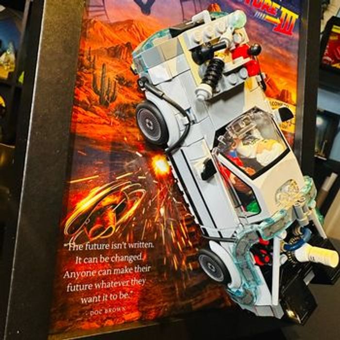 Cadre compatible LEGO DeLorean - Back to the Future III - (18×24 cm) - photo numéro 3