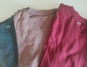 Lot de 3 t-shirts Celio, vert, bordeaux & taupe, taille: M