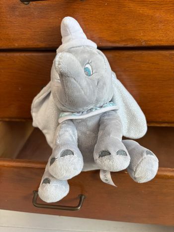 Peluche Dumbo l’éléphant Disney nicotoy