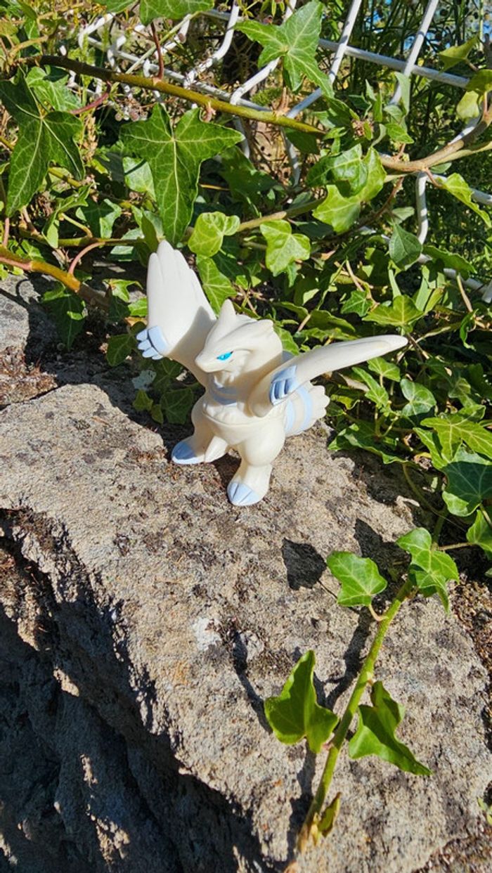 Super figurine Pokemon Nintendo Reshiram - photo numéro 2