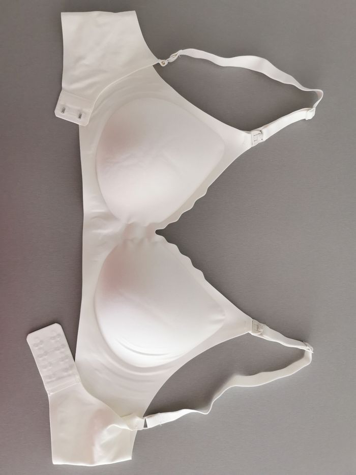 Soutien-gorge maternité jamais porté