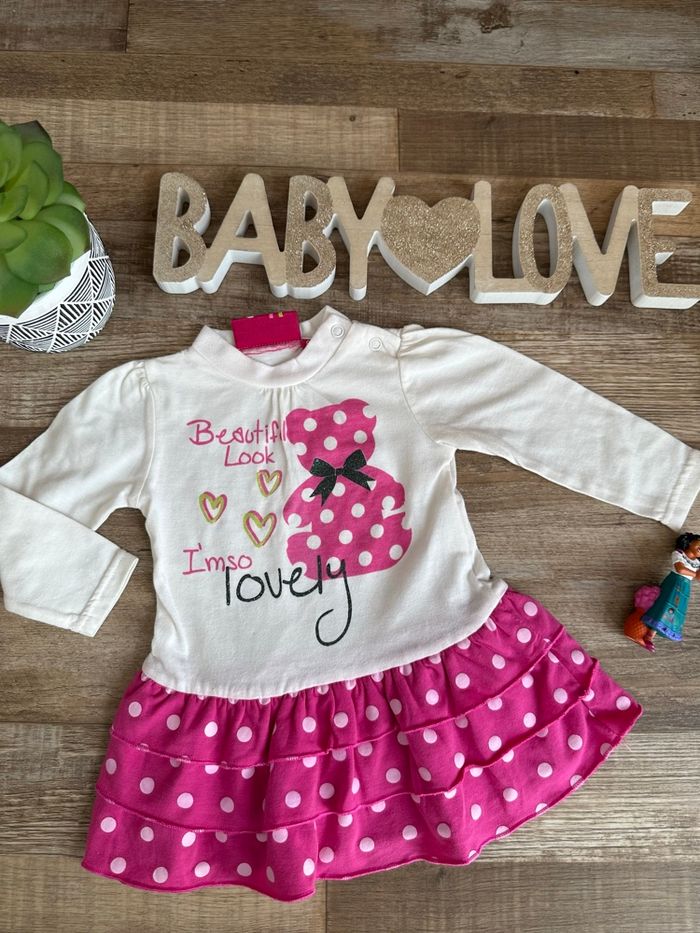 - Robe   - 3 mois - Très bon état