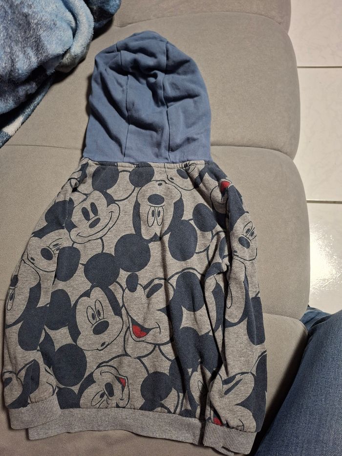 Sweat a capuche mickey - photo numéro 2