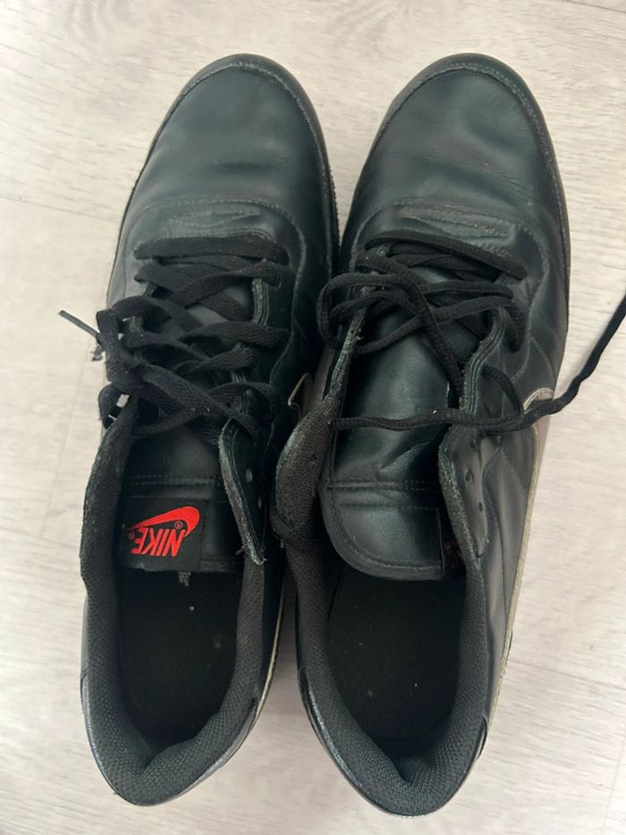 Chaussure Nike noir taille 45