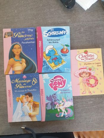 Lot livre bibliothèque rose
