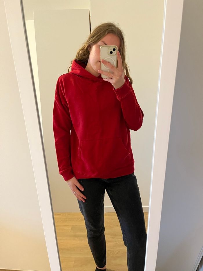 Sweat à capuche rouge - photo numéro 2