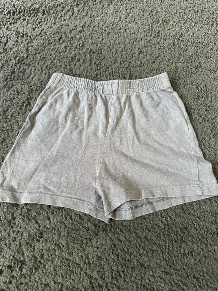 Short bébé 2 ans neuf