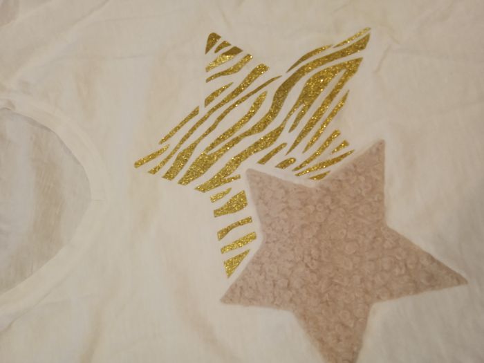t shirt blanc neuf avec étoile moumoute et doré - photo numéro 4