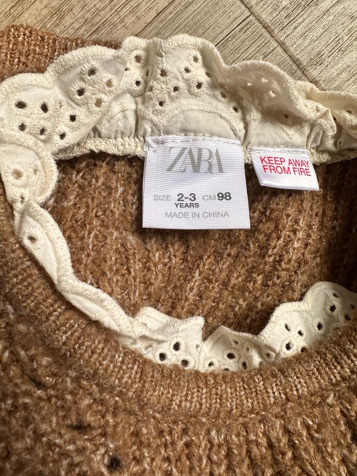 Pull col broderie anglaise Zara 2/3 ans - photo numéro 3