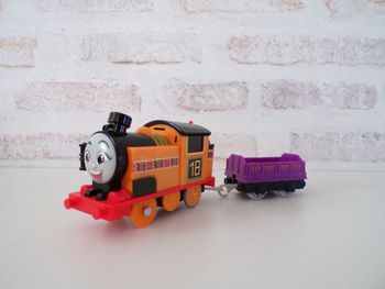 Locomotive - Train - Thomas et ses amis - Nia   (J1)