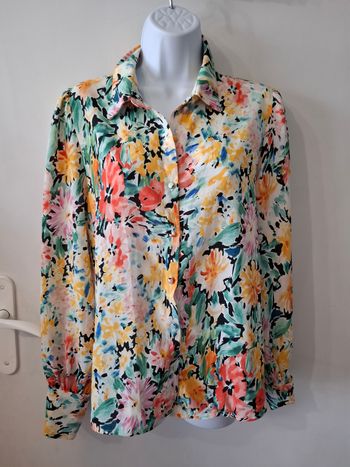 Chemsie peace n'love taille 38/40 en très bon état 
