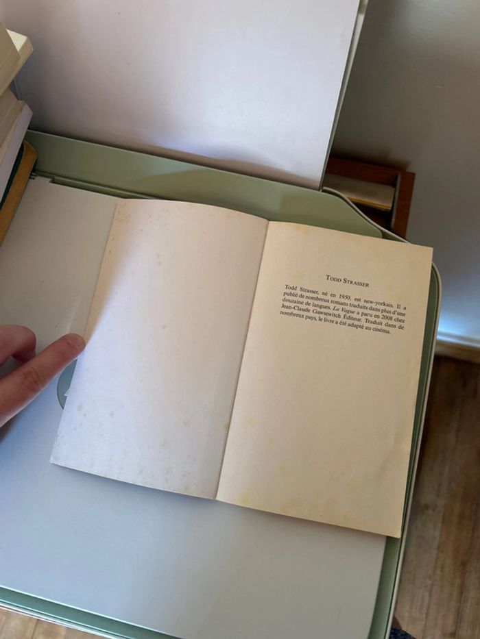 Livre La vague Todd Strasser - photo numéro 3