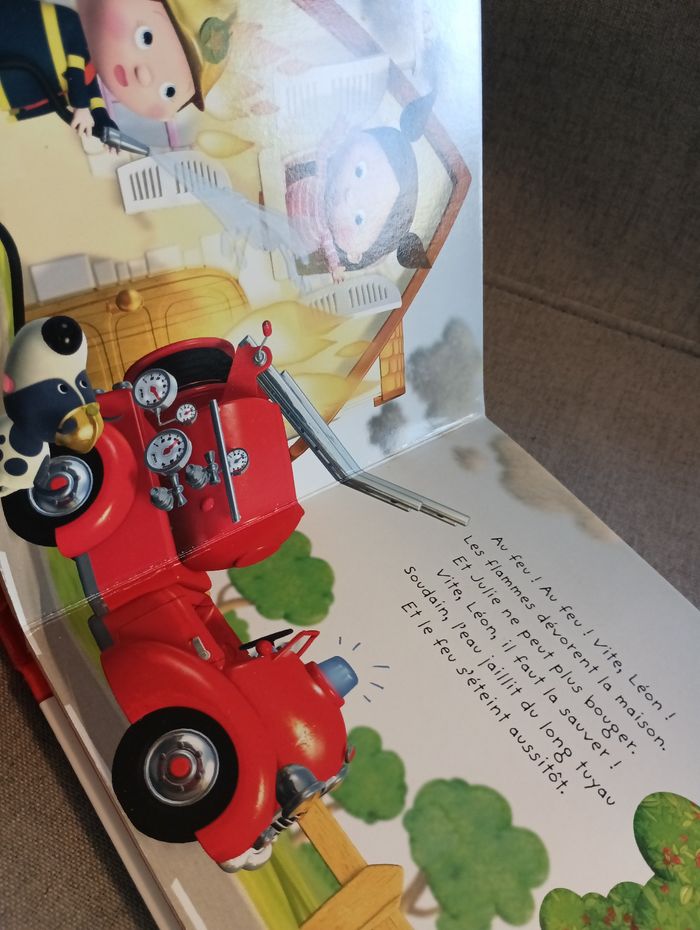 Livre p'tit garçon le camion de Léon - photo numéro 5
