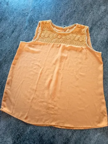 Blouse taille 40 sans marque