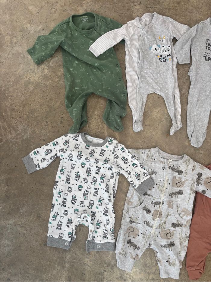 Lot pyjamas 3 mois - photo numéro 2