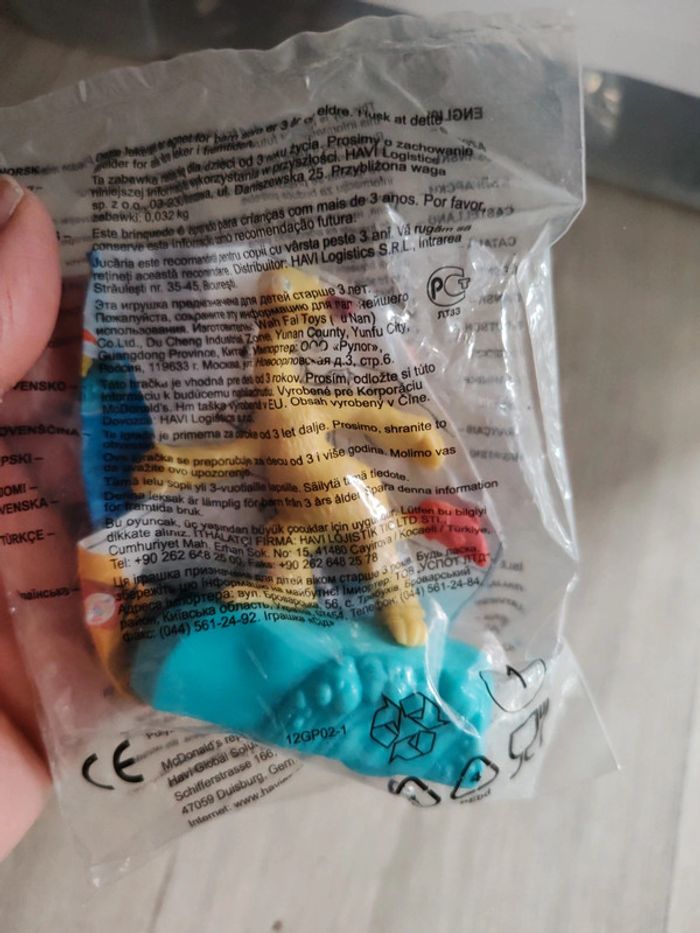 Figurine McDonald's l'âge de glace 4 neuve - photo numéro 2