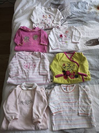 Lot 6 mois grenouilleres