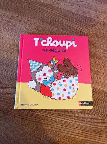 Livre Tchoupi se déguise Numéro 9