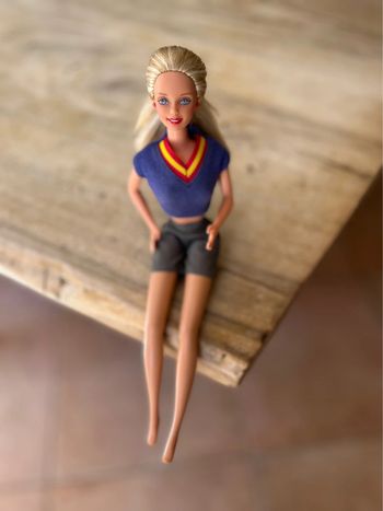 Barbie giggles and swing 98