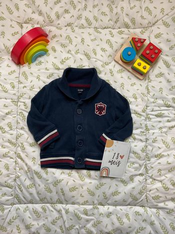 gilet léger bleu marine et bordeaux 18 mois kiabi