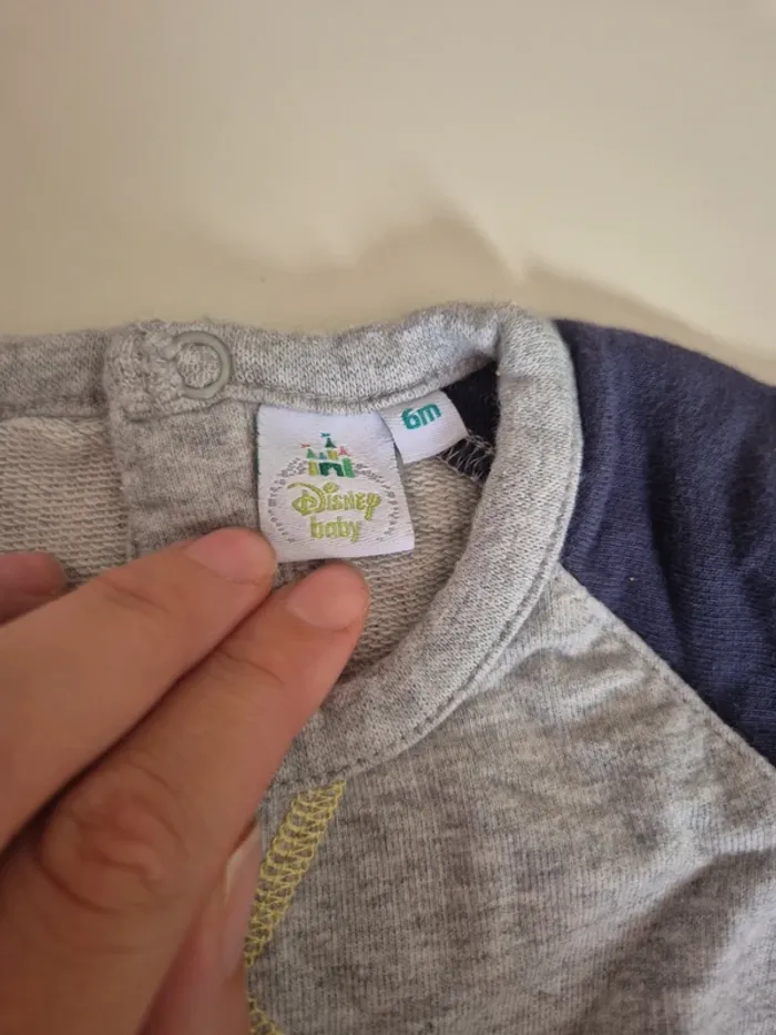 Pull mickey 6 mois - photo numéro 3