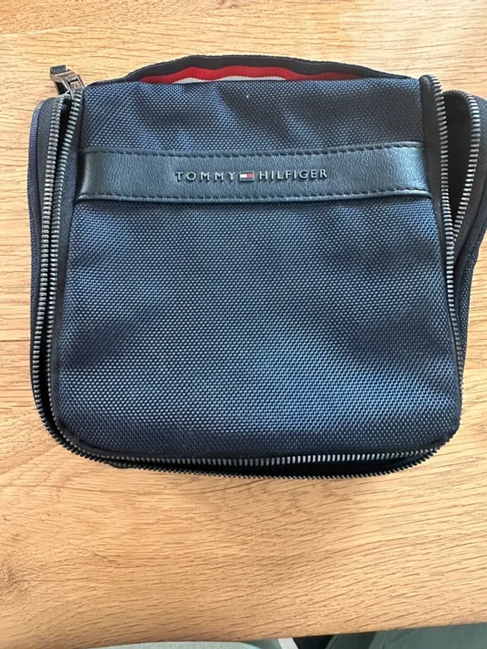 Trousse de toilette tommy hilfiger