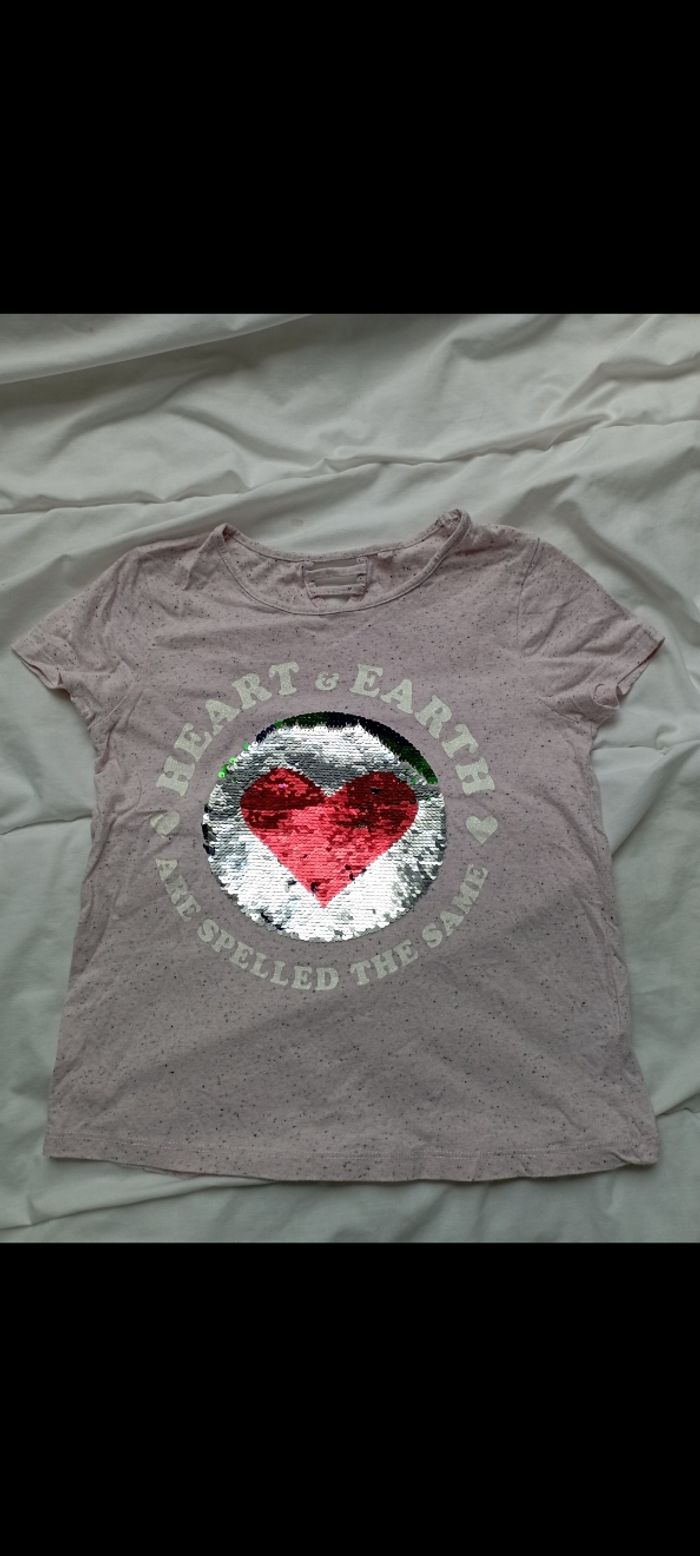 Tee shirt manches courtes rose a beabs réversibles 134/140 palomino neuf 5€