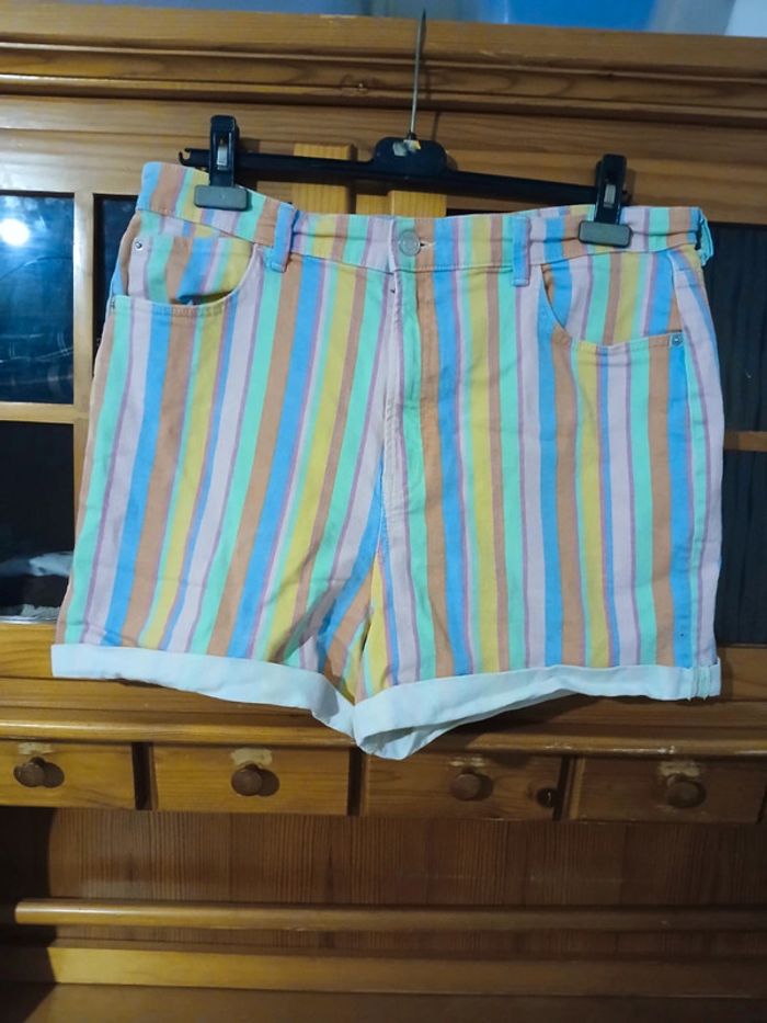 Short Multicolore Primark taille 46