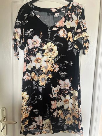 Robe courte Bodyflirt taille 40/42