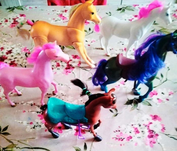 Lots de jouets chevaux - photo numéro 2