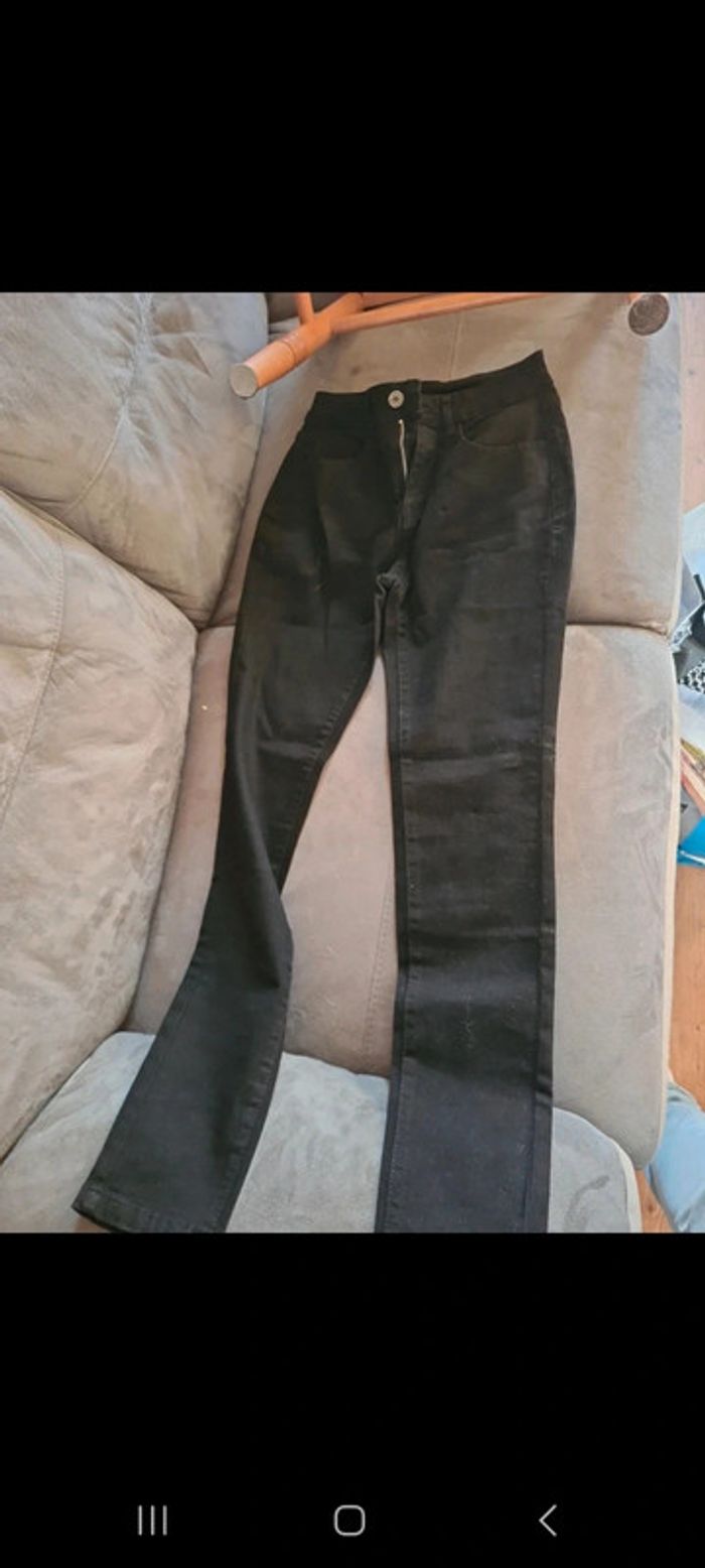 Lot 11 pantalon t 34 - photo numéro 2