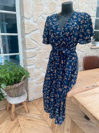 Robe taille S 36 bleu marine à fleurs orange longue shein été