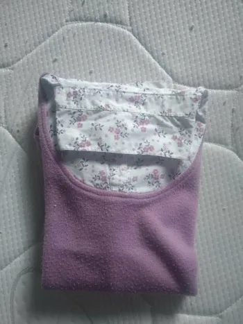 Petit pull Léger avec effet Chemisier fleurie Fille