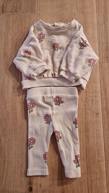 Ensemble bébé fille 1 mois