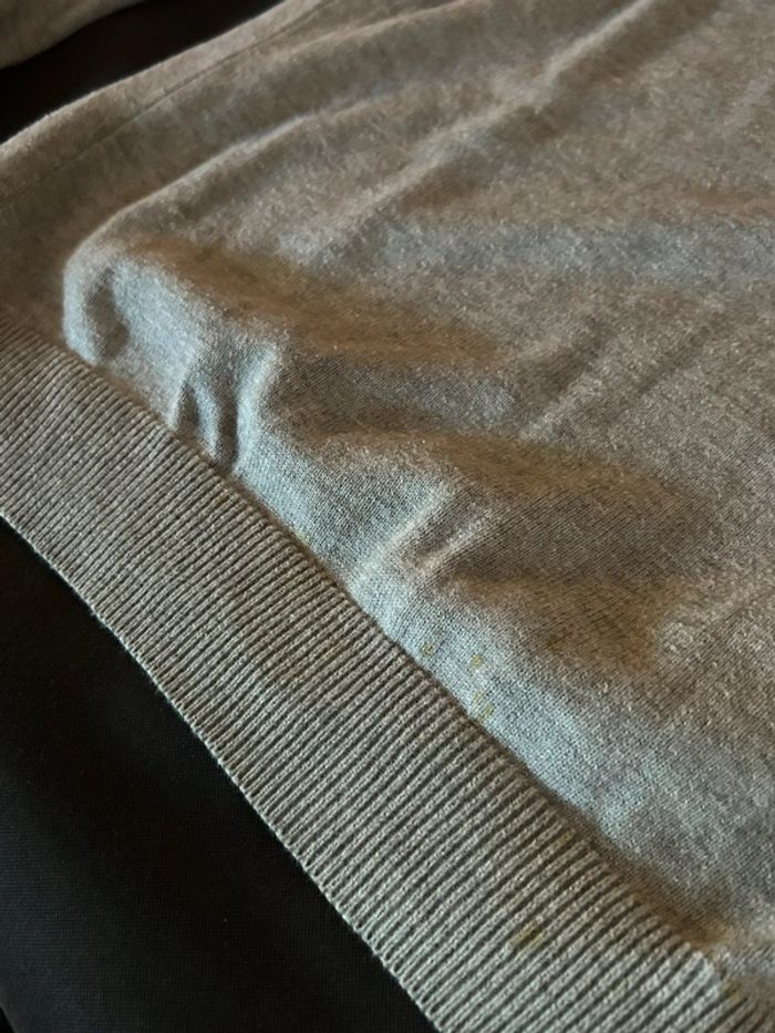 648 - pull gris pour homme petit col V - photo numéro 5