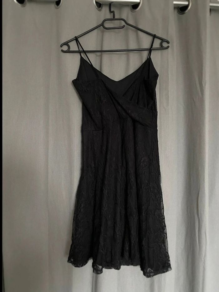 Robe noire - photo numéro 9
