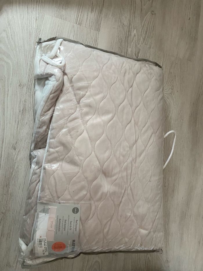 Tour de lit, mobile, plan à langer